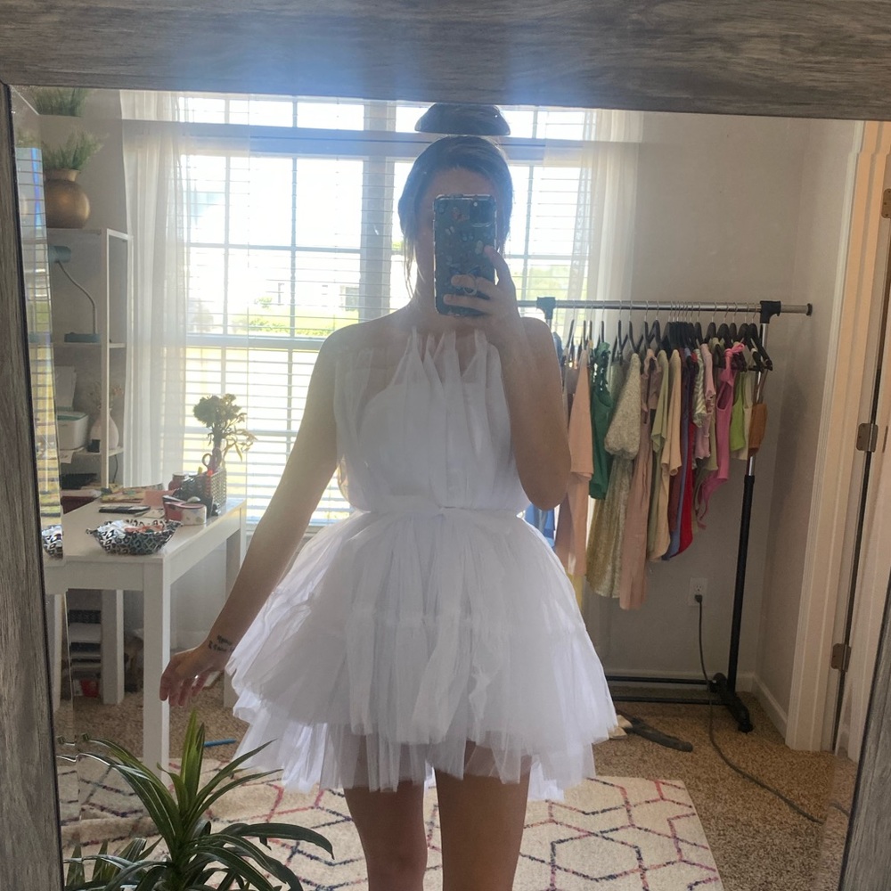 White tulle mini dress